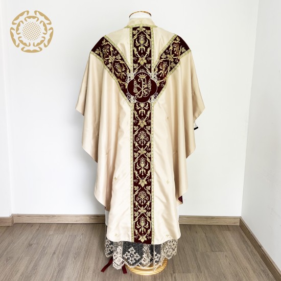 Casula Gótica Nativitas